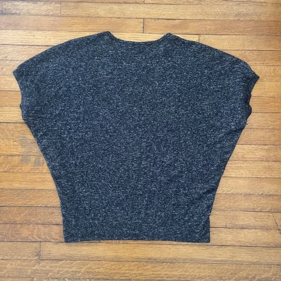 Quince Dark Heather Gray Short Sleeve Jersey Fit Top Sz M - Picture 6 of 7